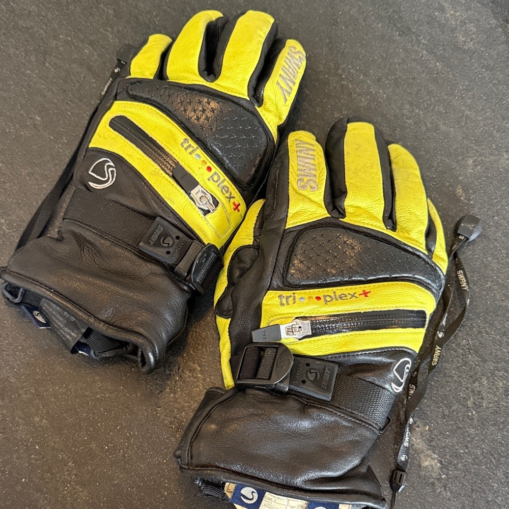 Triplex+ Yellow and Black Men's Gloves
